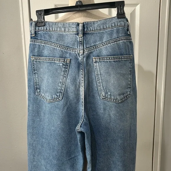 Zara Jeans Womens Size 6 High Rise The 90's Full Length Raw Hem Distressed Denim - Picture 5 of 5